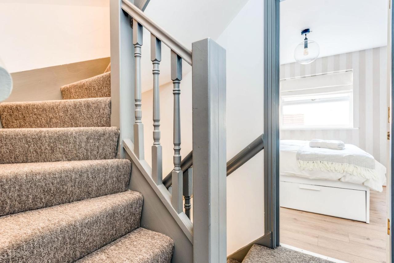 Apartamento 3 Bedroom Townhouse Near South Park - Close To Centre !